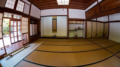 海上自衛隊舞鶴地方総監部会議所（東郷邸）