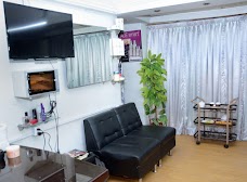 Zuri Salon By Farzana Mirza karachi