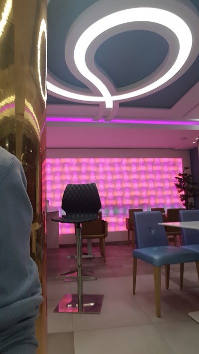 Photos of Caf&eacute; The Next