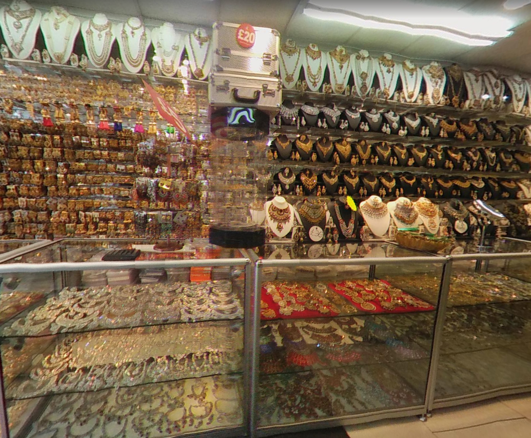 Gallery Of Glamour London - Jewellery - photo 1