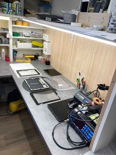 Opinii despre SERVICE 63 în Clermont-Ferrand - Association