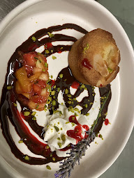 Photo n°21 de Le Jardin Des Lys à Puycelsi (Restaurant français)