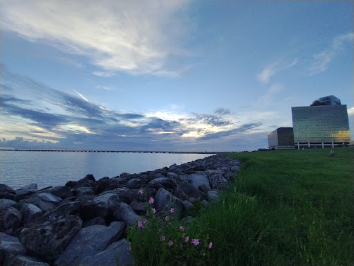 One LakeWay Gallery - United States