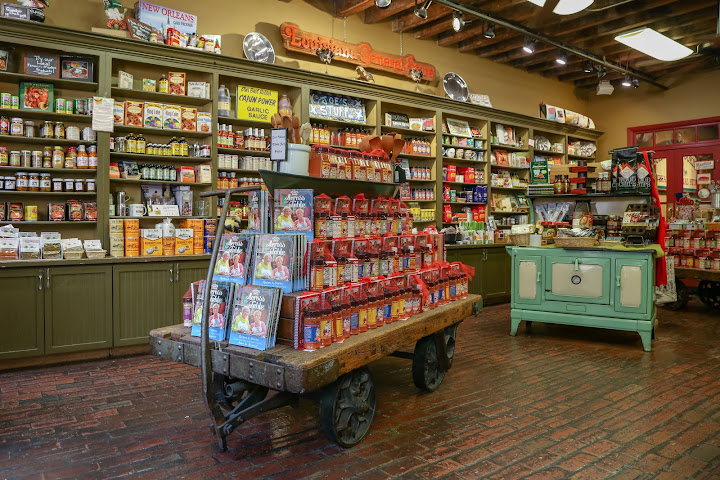 New Orleans School of Cooking by null