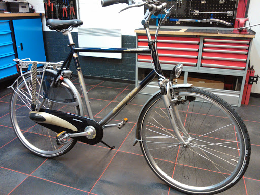 Bicycle Repair Shop Voorburg René Korpel - Thumbnail