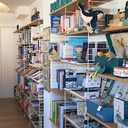 Photo n°3 de Librairie Les Plages à Rivedoux-Plage (Librairie)