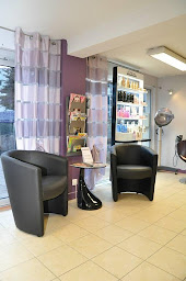 Photo n°12 de Les Ptits Ciseaux à Vannes (Salon de coiffure)