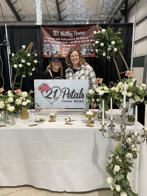 21 Petals Florist and Flower Market photo 1