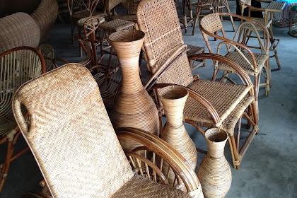 kedai perabot rotan