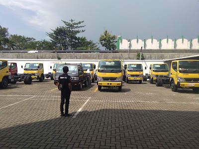 Photos of DEALER MITSUBISHI MADIUN