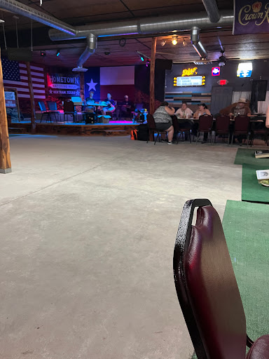 Hometown Watering Hole Bar & Grill - Thumbnail