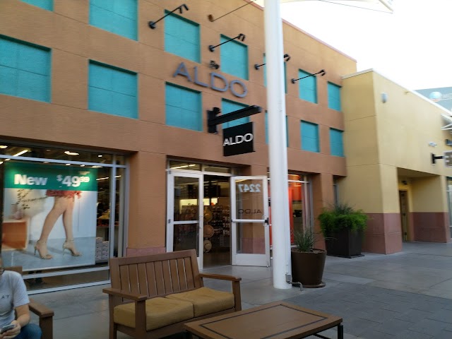 Longchamp Las Vegas North Premium Outlets