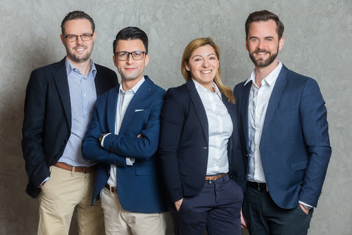 P.B. Immobilien. Projektentwicklung. Makler.