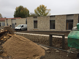 Photo n°2 de VRD Services SARL à Lempdes (Société de travaux publics)