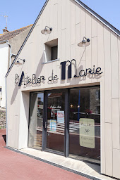 Photo n°2 de L'Atelier de Marie-Surtainville à Surtainville (Salon de coiffure)