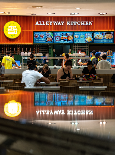 Photo of Alleyway Kitchen Queensplaza 小巷