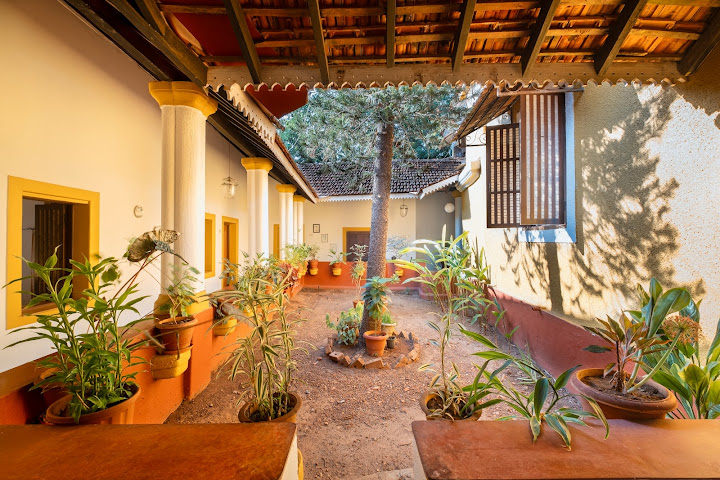 Granpa's Inn Hotel Bougainvillea by null