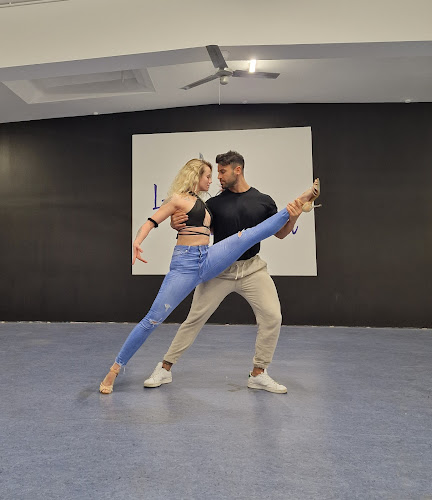 LT Dance School