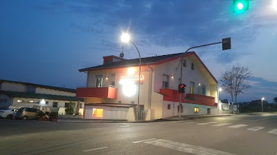 Photos of Rosso Di Sera