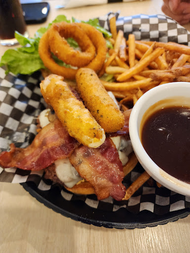 Smitty's Restaurant & Lounge - Winkler - Thumbnail