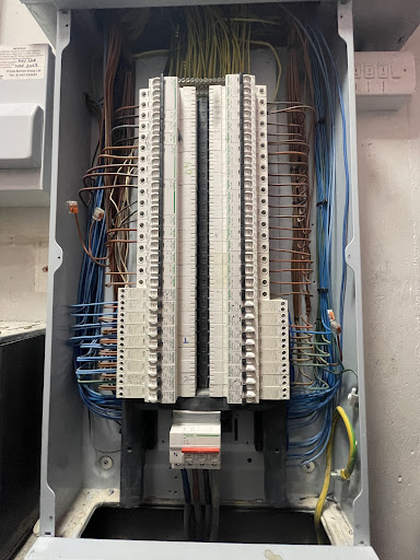 Mikes Electrical - Visual