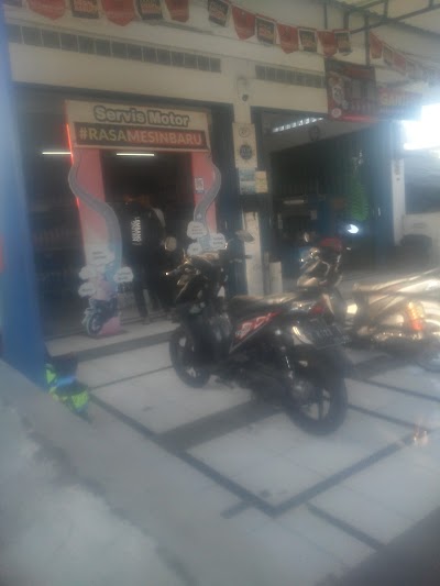 Photos of Planet Ban Cimalaka