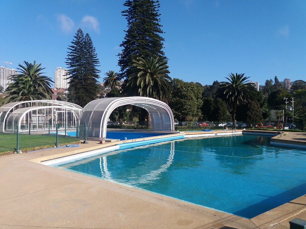 Club Español de Reñaca, Valparaíso — Calle Bernardo O`Higgins, teléfono  (32) 319 9880