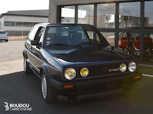 Photo n°7 de BOUDOU CARROSSERIE à La Loubière (Atelier de carrosserie automobile)