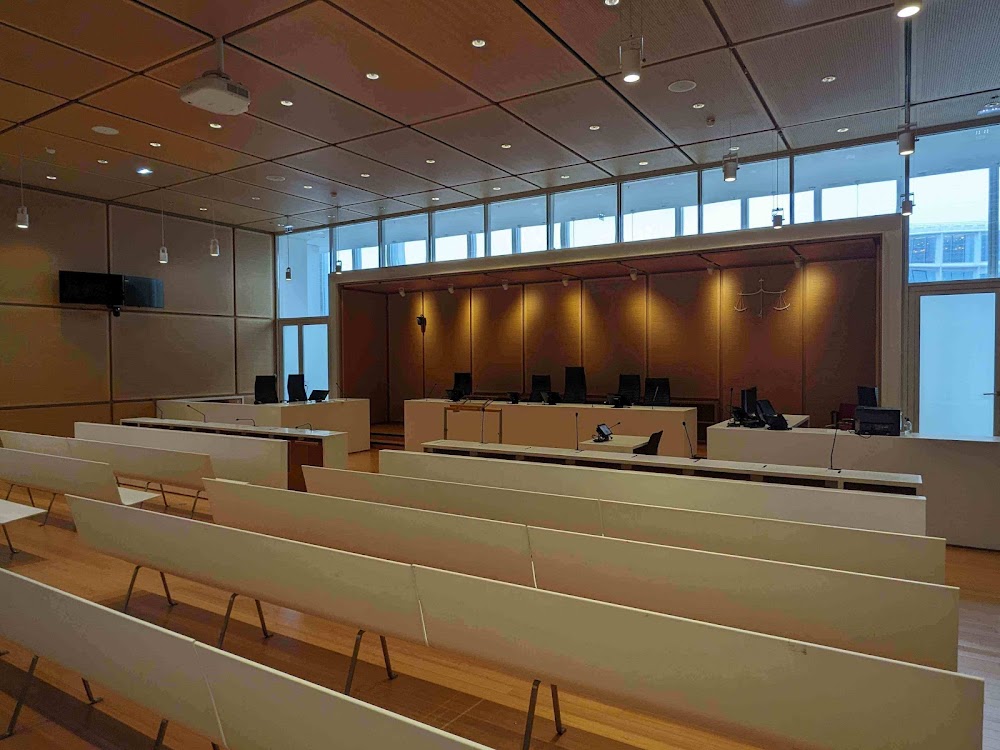 Maître PIERRE - Avocat en droit bancaire Paris