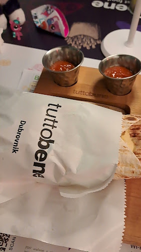 Recenzije TuttoBene Pizzeria & Fast Food u Dubrovnik - Restoran
