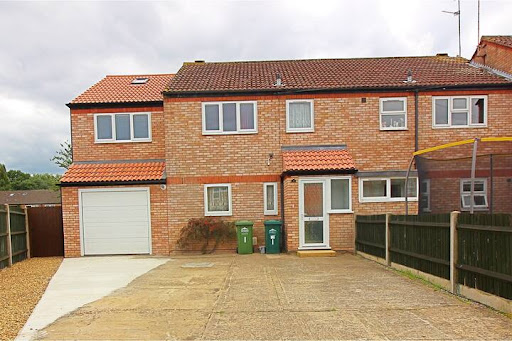 Shepperton Studios Accommodation - Visual