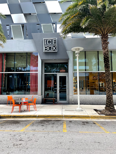 Sunset Harbour Shops - Visual