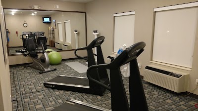 Photos of Holiday Inn Express Kansas City - Bonner Springs