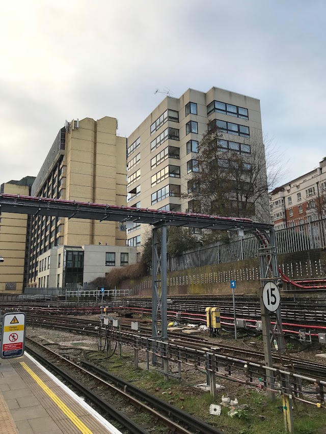 High Street Kensington Station