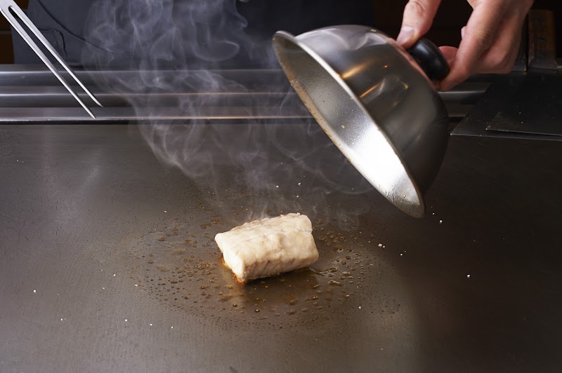 麻布十番 鉄板焼acalli～アカリ～