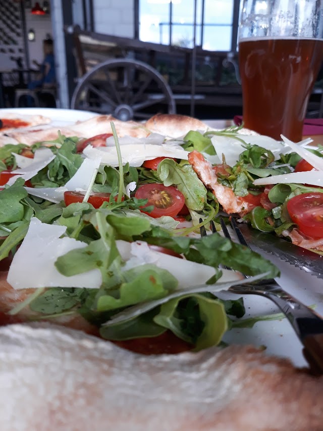 Tutti Colori - restauracja włoska, pizza Wola Warszawa
