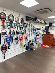 Photo n°10 de Tennisphère Irigny à Irigny (Magasin d'articles de sports)