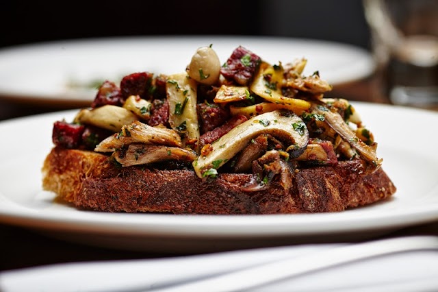 Lussmanns Fish & Grill Restaurants