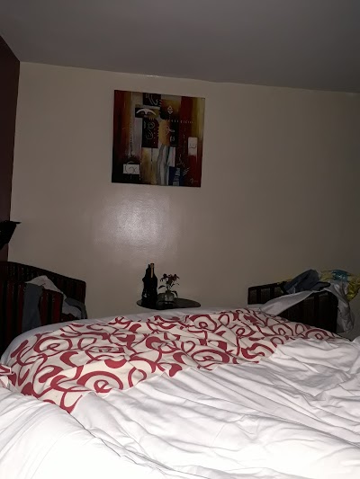 Photos of D&eacute;tente H&ocirc;tel