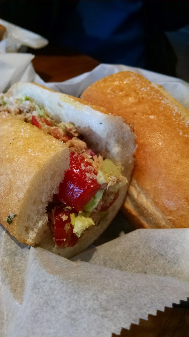 Bennie's Bread & Italian Market