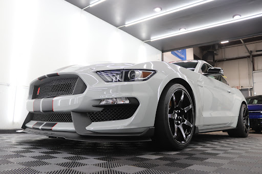 Revolution Auto Salon - Thumbnail