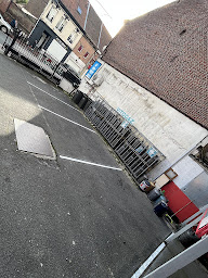 Photo n°17 de Fashion Bazar à Denain (Magasin de tapis)