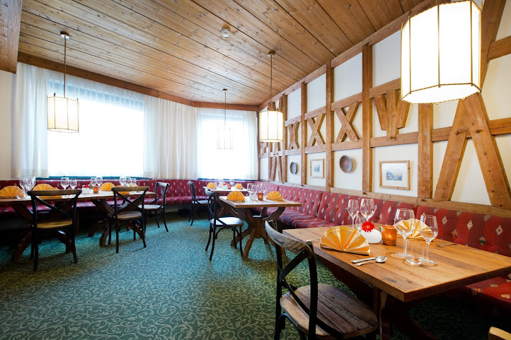 Hotel Schrofenstein by null