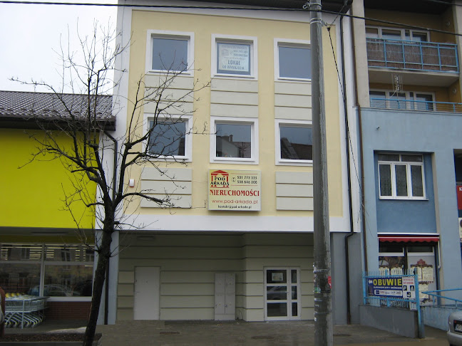 NIERUCHOMOŚCI POD ARKADĄ GRÓJEC