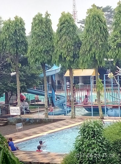 Photos of Ariatirta Splash