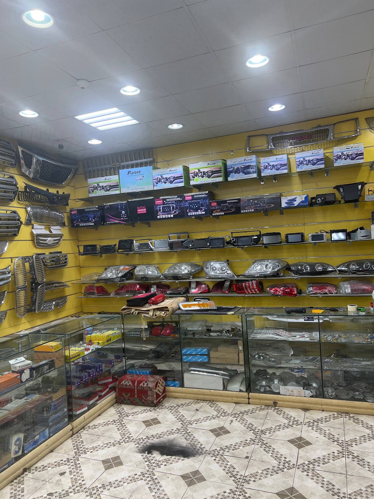 البرنس لزينة السيارات - صورة 2