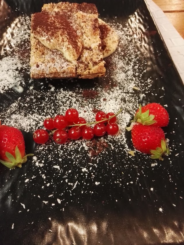 Murales Bistro'