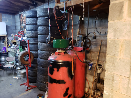 Tola's Tire Shop - Thumbnail