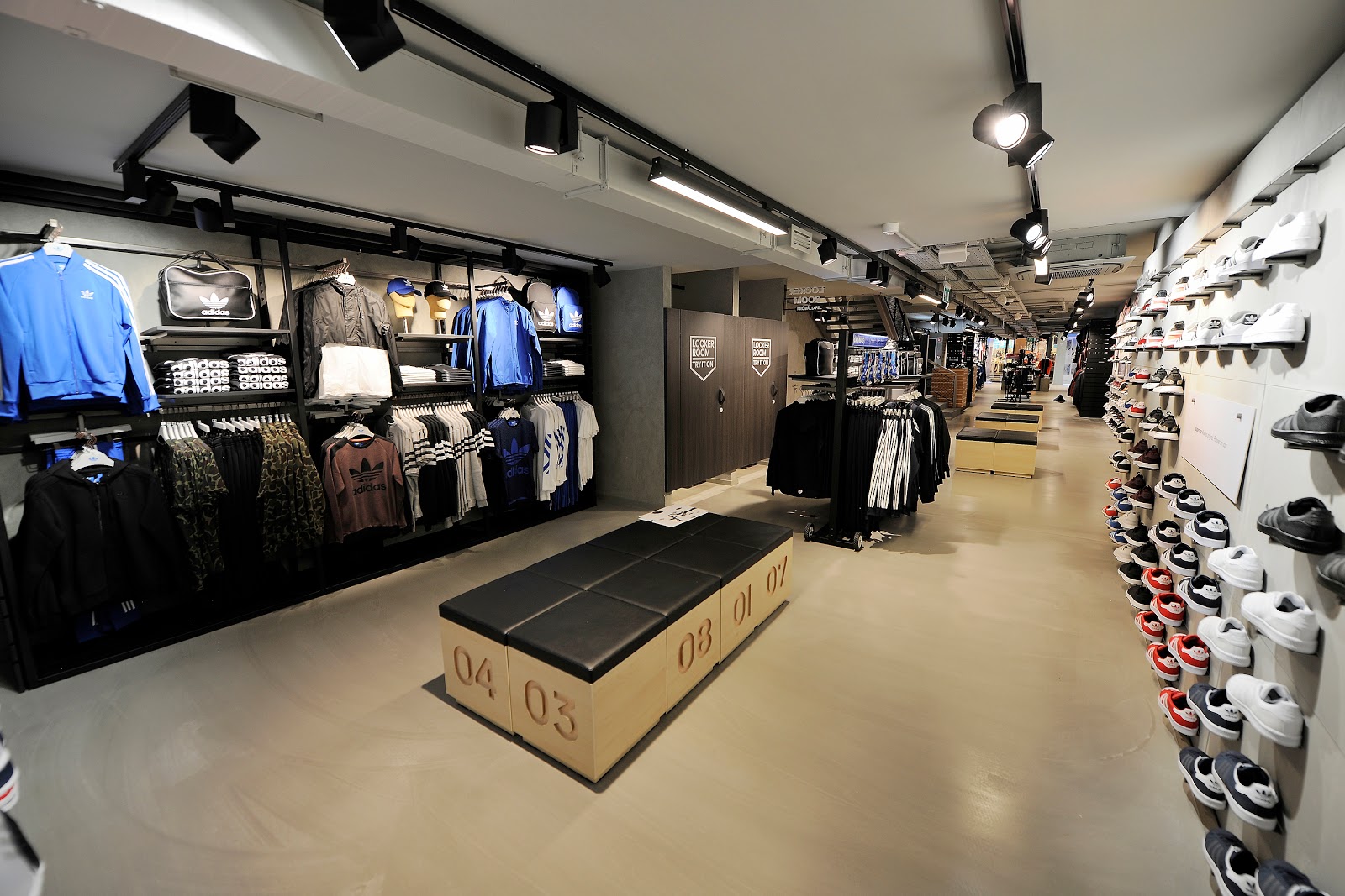 mundstykke tilstødende Fordøjelsesorgan Tripify - adidas Store Budapest, Váci utca, Budapest