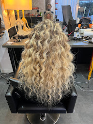 Photo n°14 de Le Salon, coiffure mixte par Raphaël à Soorts-Hossegor (Salon de coiffure)